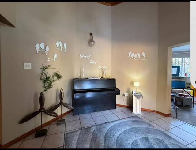 5 BEDROOM HOUSE FOR SALE IN VANDERBIJLPARK SW 2